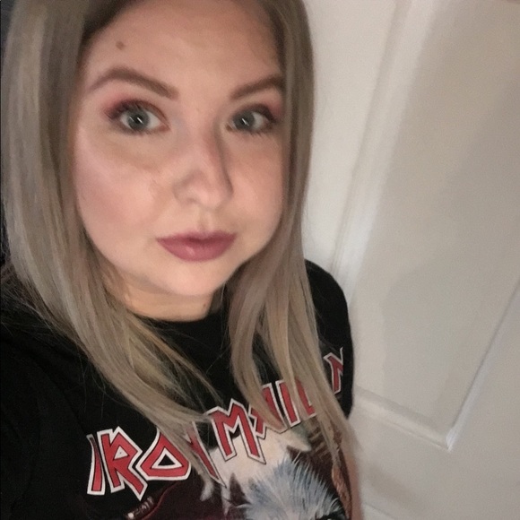 Meet your Posher, Tiffany - Picture 1 of 1